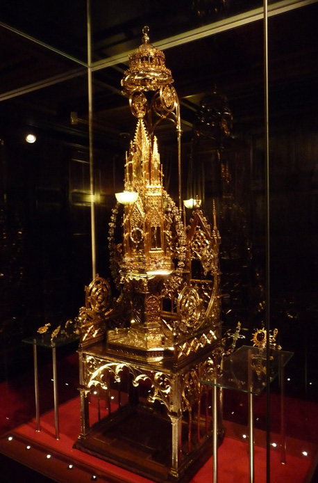 Monstrance
