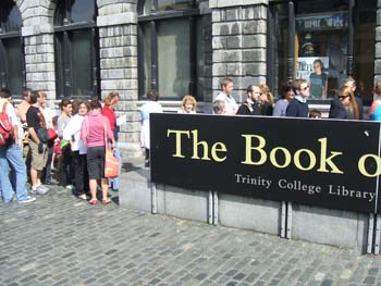 205-trinity-college-kells