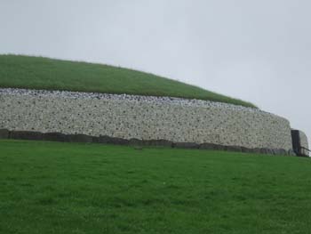 318-newgrange