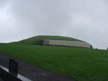 320-newgrange