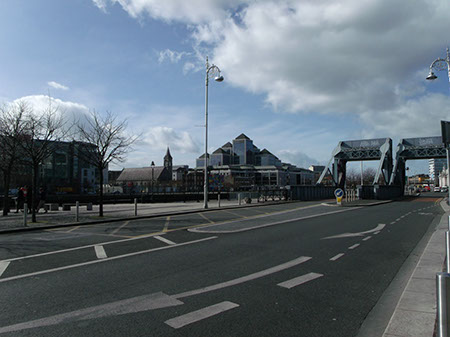 Docklands walk, Dublin
