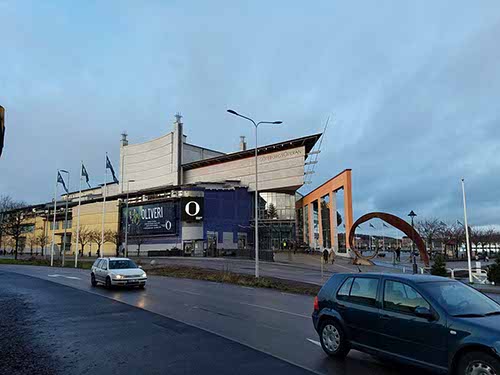 Around the Opera House, with views of the river, Lipstick building, and the Hotel-ship Viking