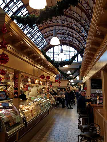 SaluHall