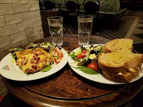 Le Pain Français for Dinner