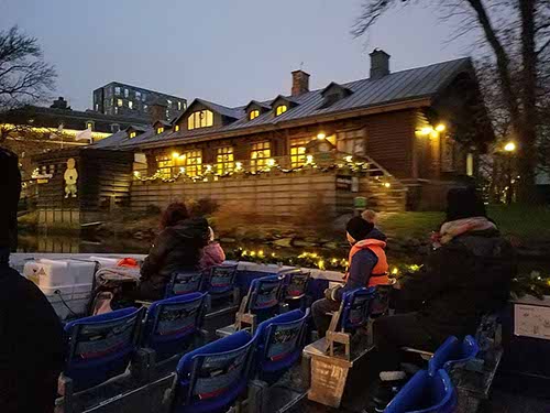 Stomma Paddan Tour to
Liseberg Christmas