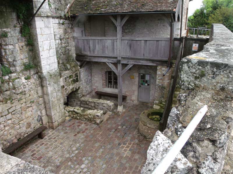 Provins